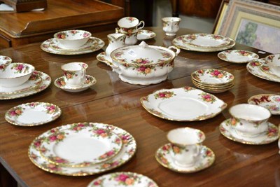 Lot 382 - A Royal Albert old country rose tea and dinner service