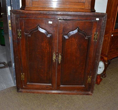 Lot 502 - Large Georgian oak double door corner cupboard