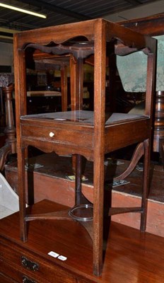 Lot 515 - A mahogany washstand