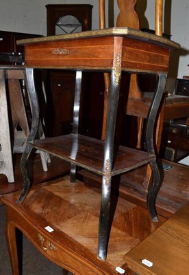 Lot 610 - Small French sewing table