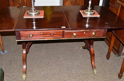 Lot 632 - A mahogany sofa table