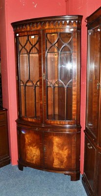 Lot 749 - Reproduction corner cupboard