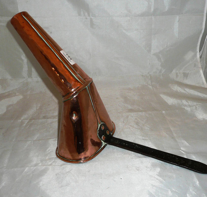 Lot 144 - A copper ale muller