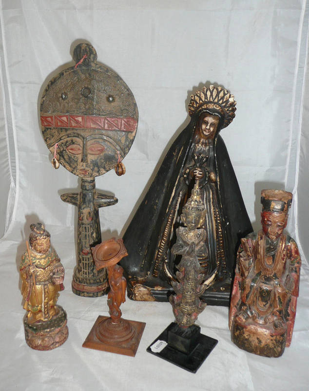 Lot 192 - A South American large figure of a praying