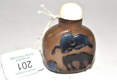Lot 201 - A Chinese Agate  "Horse and Monkey " Snuff Bottle, Qing Dynasty (1750-1850), of compressed...