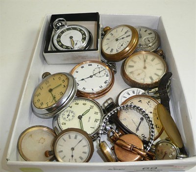 Lot 69 - Plated pocket watch and a lady's wristwatch case stamped '375'