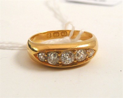 Lot 92 - An 18ct gold diamond five stone ring