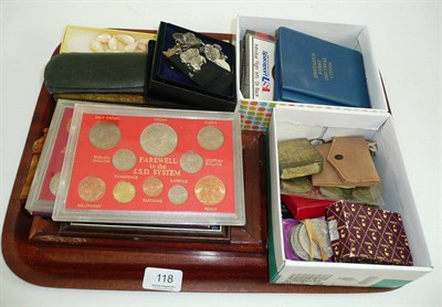 Lot 118 - A tray including a quantity of coins, medals, buttons etc