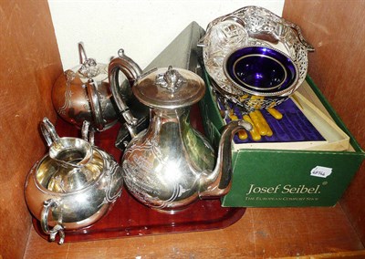 Lot 132 - Quantity of assorted silver plate