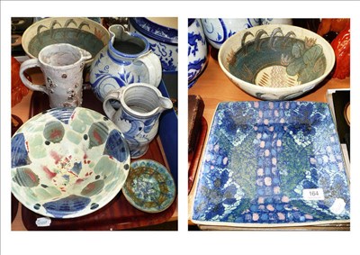 Lot 164 - A tray of studio pottery bowls and jugs