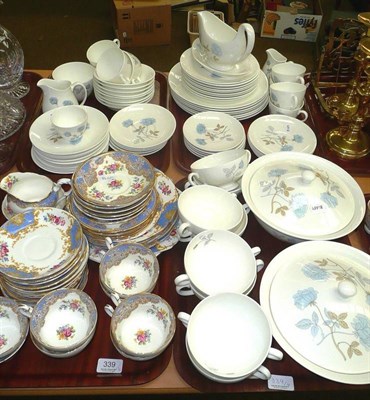 Lot 339 - A Grosvenor Windsor pattern tea set and a Wedgwood ice rose pattern tea and dinner set