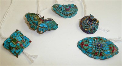 Lot 400 - A group of Chinese Kingfisher feather brooches, of assorted forms including a butterfly, a phoenix