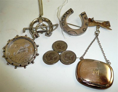 Lot 418 - Assorted silver brooches, a vinaigrette, etc