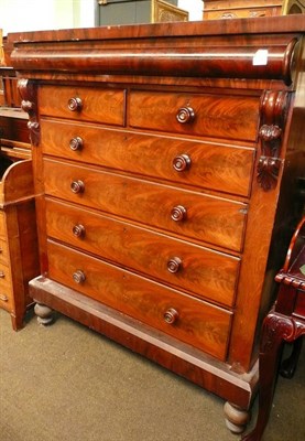 Lot 544 - A Victorian mahogany lobby chest