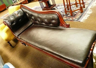 Lot 572 - A Victorian mahogany framed chaise longue