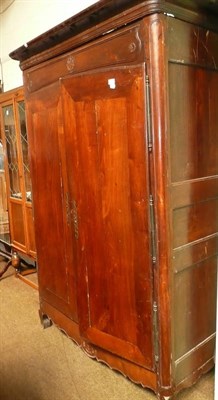 Lot 628 - An 18th century French chestnut armoire