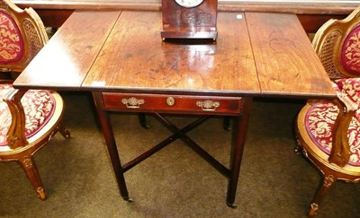 Lot 650 - Mahogany Pembroke table