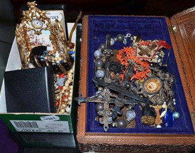 Lot 318 - A quantity of costume jewellery including a coral twig necklace, hat pins, filigree relic...