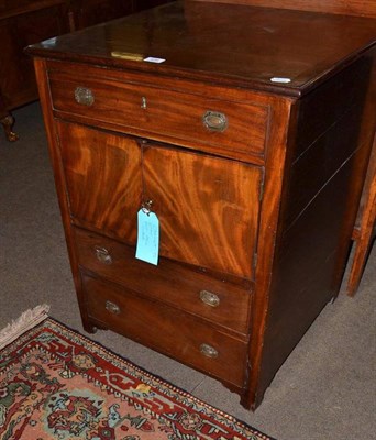 Lot 426 - A George II mahogany night table