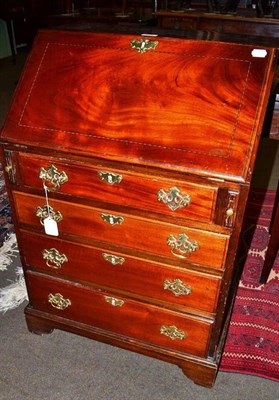 Lot 487 - A Georgian style small mahogany bureau