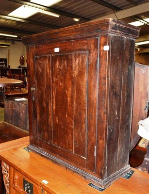 Lot 519 - 18th century oak wall cupboard