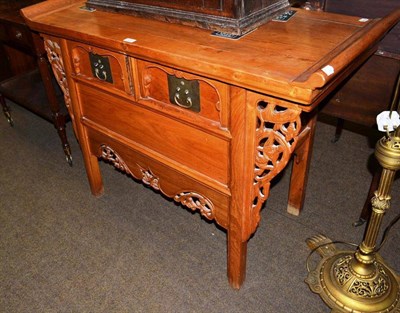 Lot 520 - Chinese side table