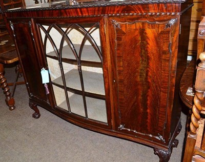 Lot 523 - A mahogany display cabinet