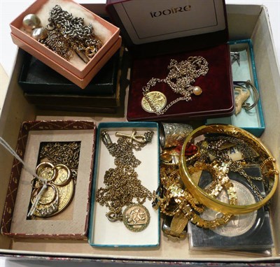 Lot 110 - A mixed lot of jewellery including 9ct gold earrings, a ring, silver chains, gold plated...