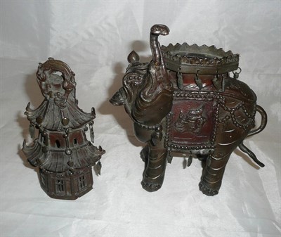 Lot 185 - A 19th century Chinese bronze elephant with cover