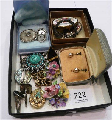 Lot 222 - A turquoise and pearl masonic locket on chain, a plaid pin, an enamelled brooch and assorted...