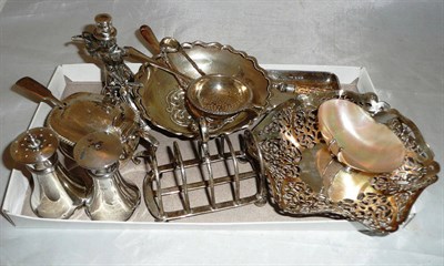 Lot 326 - Quantity of assorted silver and white metal including a mustard and a bonbon dish