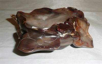 Lot 362 - A 19th century Chinese carved agate brush washer