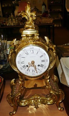 Lot 379 - Modern gilt French style clock