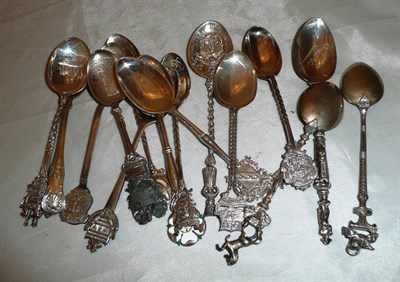 Lot 418 - A collection of fifteen silver souvenir teaspoons