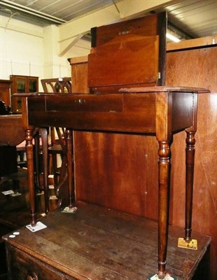 Lot 597 - An Edwardian mahogany writing desk