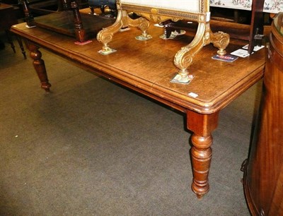 Lot 621 - Victorian oak dining table