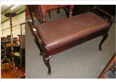 Lot 709 - A mahogany torchere and duet stool