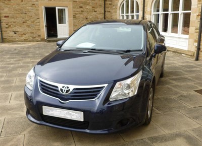 Lot 755 - Toyota Aventis, 2 litre Diesel