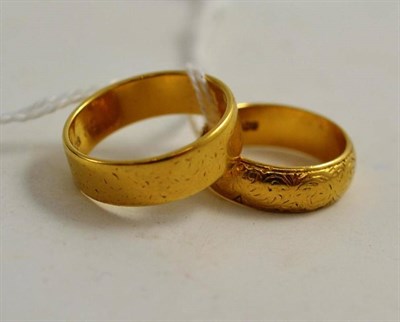 Lot 156 - Two 18ct gold band rings