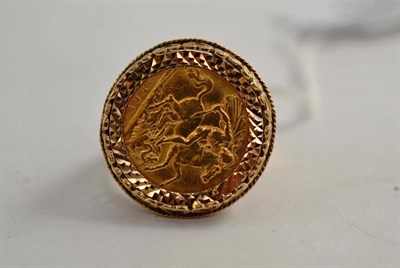 Lot 188 - A 1907 half sovereign loose mounted as a ring