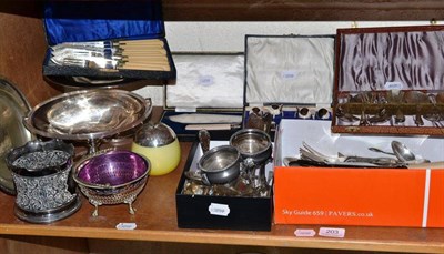 Lot 203 - Quantity of assorted silver plate