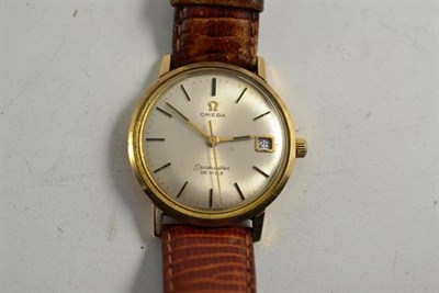 Lot 291 - A gold cased Omega Seamaster De Ville watch