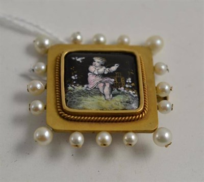 Lot 404 - A portrait miniature brooch, with pearl border detail