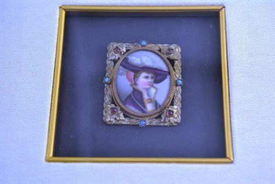 Lot 409 - An enamel brooch framed with original box