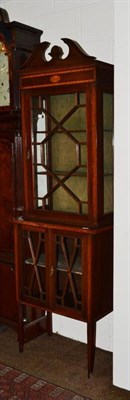 Lot 487 - An Edwardian mahogany glazed cabinet