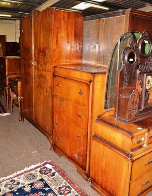 Lot 600 - A walnut five piece bedroom suite and an oak dressing seat