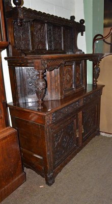 Lot 607 - Oak tri-darn court cupboard