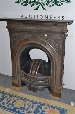 Lot 723 - Cast iron fire place insert