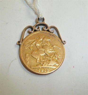 Lot 69 - A 1915 mounted sovereign