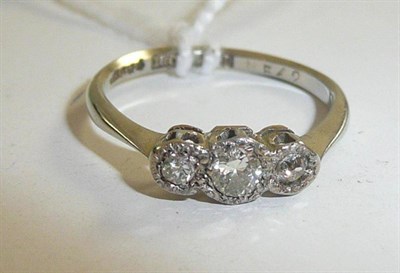 Lot 84 - Three stone diamond ring